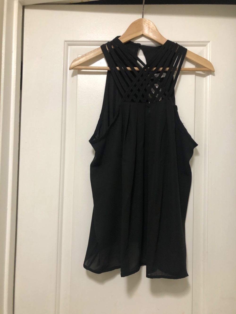 NWT Grayson/Threads Black halter top size L - Picture 2 of 5